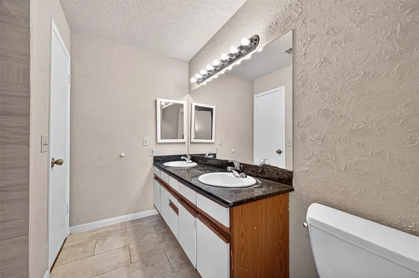 $1,800 | 2910 Grants Lake Boulevard, Unit 1702, Sugar Land, TX 77479