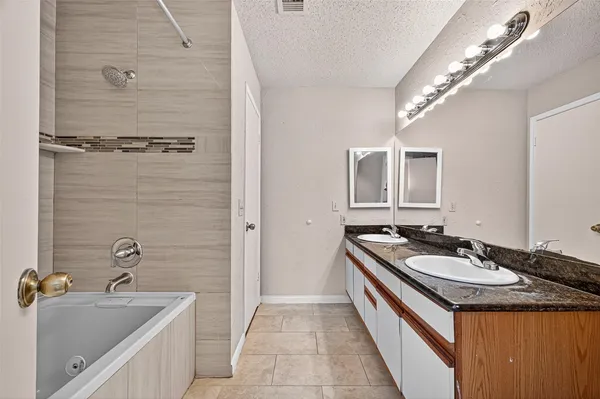 $1,800 | 2910 Grants Lake Boulevard, Unit 1702, Sugar Land, TX 77479