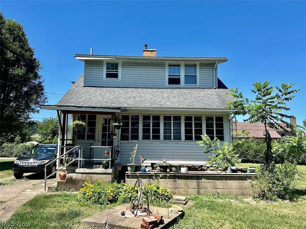 413 Ridge Street Belpre, OH 45714 - Photo 27 of 30 View of back of house with patio