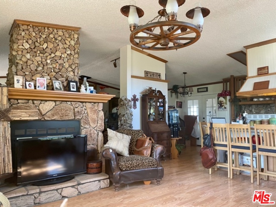 49750 3 Points Road Lancaster, CA 93536 - Photo 19 of 54