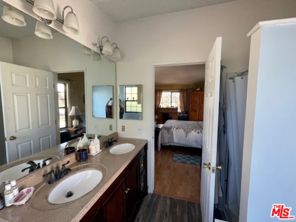 49750 3 Points Road Lancaster, CA 93536 - Photo 27 of 54