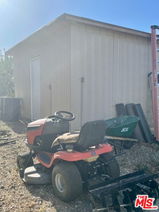 49750 3 Points Road Lancaster, CA 93536 - Photo 36 of 54