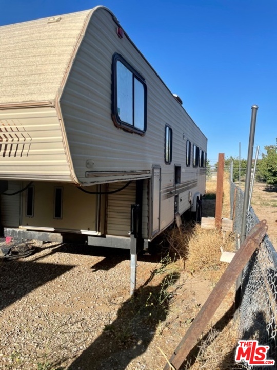 49750 3 Points Road Lancaster, CA 93536 - Photo 41 of 54