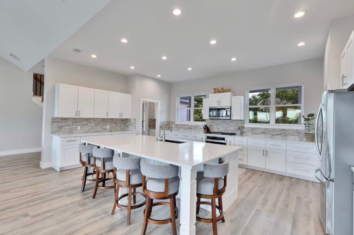 16323 Lake Loop Austin, TX 78734 - Photo 2 of 30