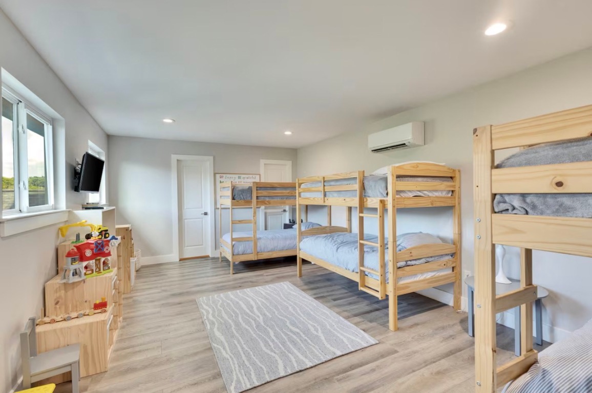 16323 Lake Loop Austin, TX 78734 - Photo 9 of 30