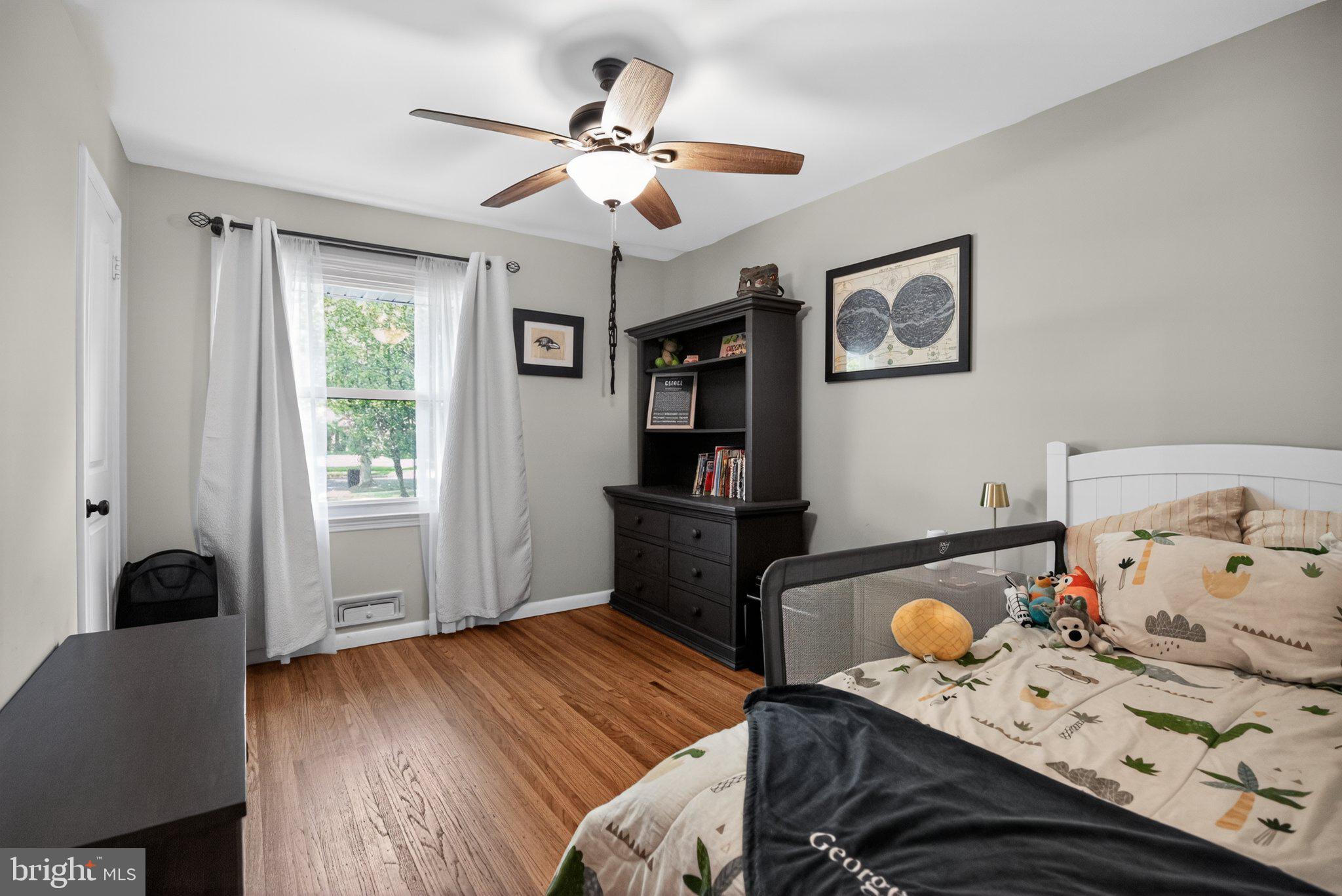 119 Sharrowvale Road Cherry Hill, NJ 08034 - Photo 14 of 36 Cozy room with natural light.