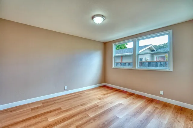 $1,098,000 | 820 Linda Mar Boulevard, Pacifica, CA 94044