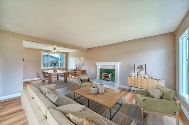 $1,098,000 | 820 Linda Mar Boulevard, Pacifica, CA 94044