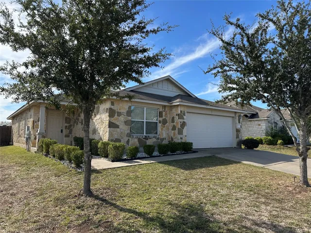 $1,850 | 316 Pack Horse Drive, Bastrop, TX 78602