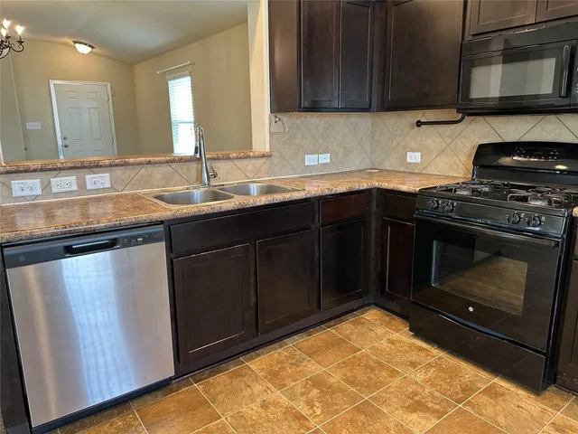 $1,850 | 316 Pack Horse Drive, Bastrop, TX 78602