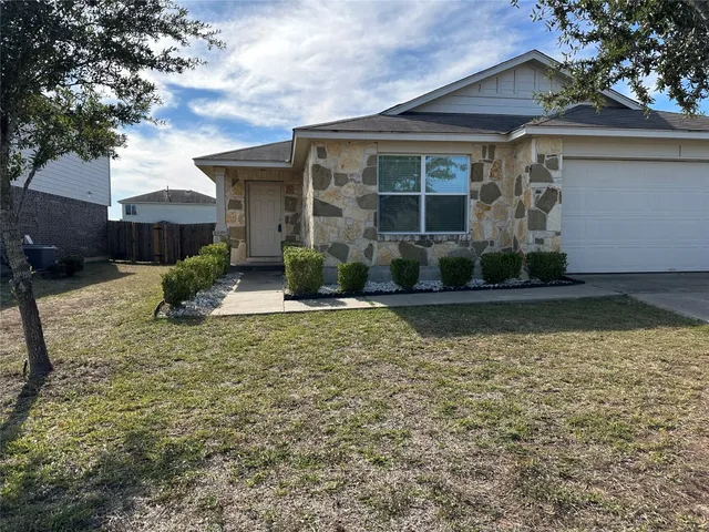 $1,850 | 316 Pack Horse Drive, Bastrop, TX 78602