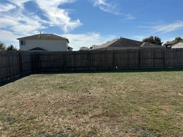 $1,850 | 316 Pack Horse Drive, Bastrop, TX 78602