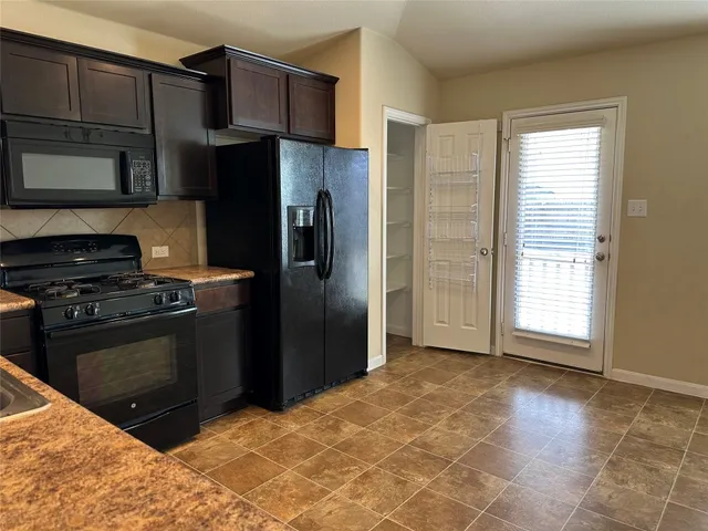 $1,850 | 316 Pack Horse Drive, Bastrop, TX 78602