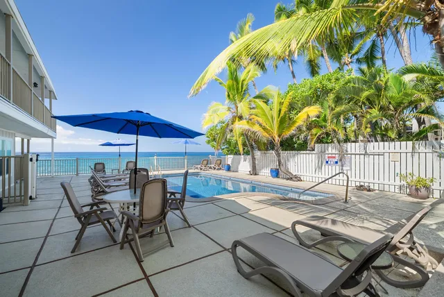 $593,000 | 75-6124 Alii Drive, Unit 204, Kailua-Kona, HI 96740