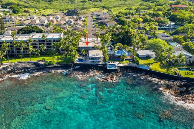 $593,000 | 75-6124 Alii Drive, Unit 204, Kailua-Kona, HI 96740