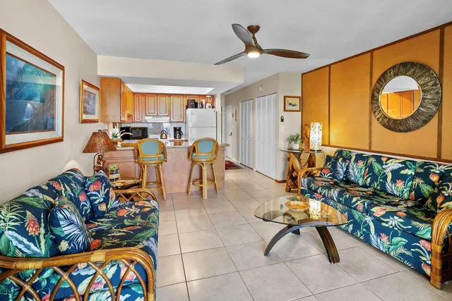 $593,000 | 75-6124 Alii Drive, Unit 204, Kailua-Kona, HI 96740