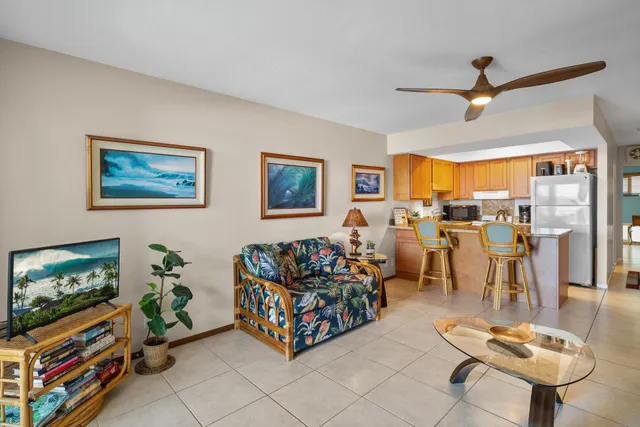 $593,000 | 75-6124 Alii Drive, Unit 204, Kailua-Kona, HI 96740