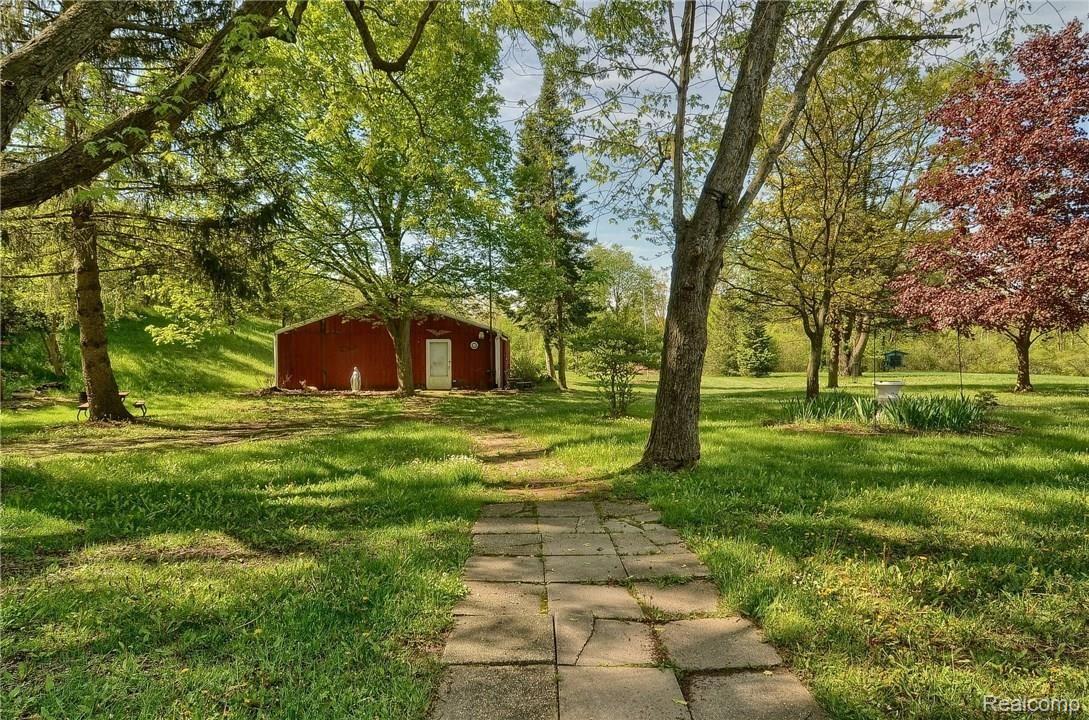 1759 West Gunn Road Rochester, MI 48306 - Photo 33 of 33 Backyard.jpg