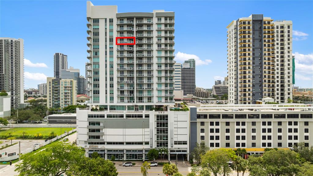 315 Northeast 3rd Avenue, Unit 1808 Fort Lauderdale, FL 33301 - Photo 3 of 28