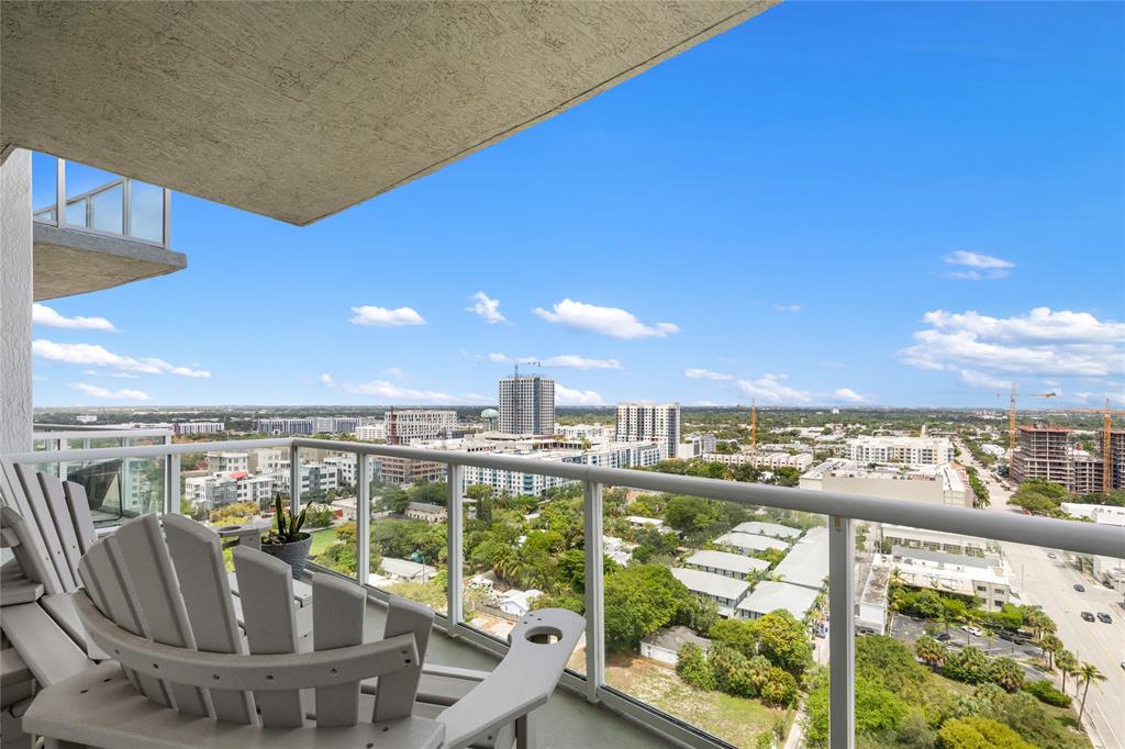 315 Northeast 3rd Avenue, Unit 1808 Fort Lauderdale, FL 33301 - Photo 4 of 28