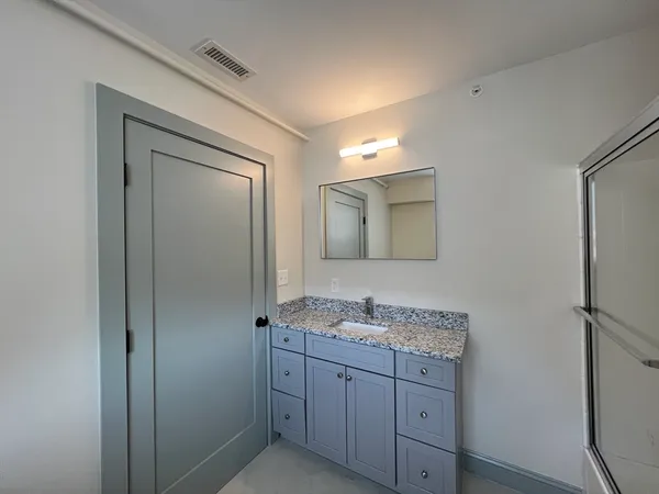 $2,195 | 160 Seabury Street, Unit 29, Fall River, MA 02720