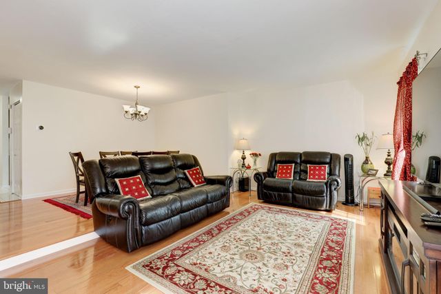 $460,000 | 19119 Cherry Bend Drive, Germantown, MD 20874