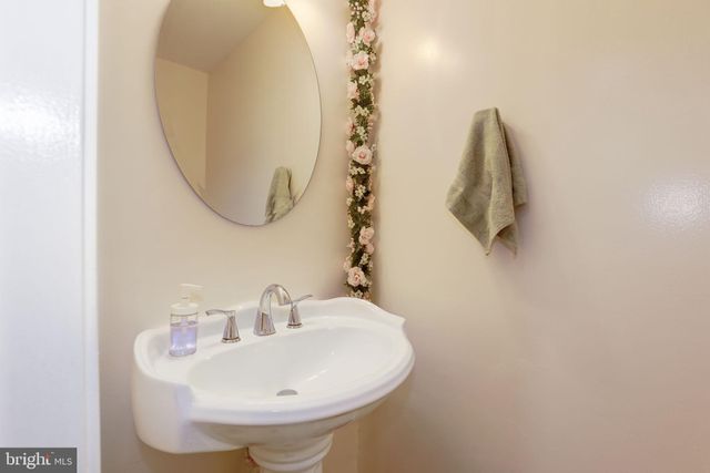 $460,000 | 19119 Cherry Bend Drive, Germantown, MD 20874