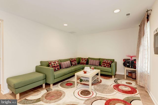 $460,000 | 19119 Cherry Bend Drive, Germantown, MD 20874