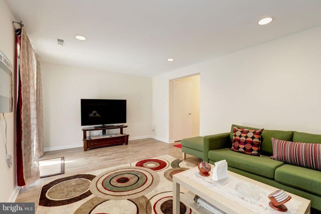 $460,000 | 19119 Cherry Bend Drive, Germantown, MD 20874