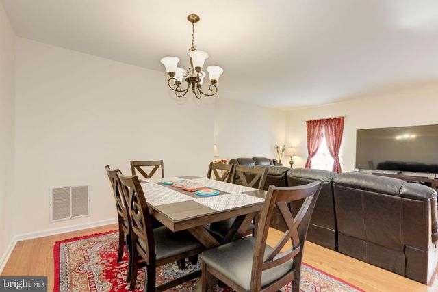 $460,000 | 19119 Cherry Bend Drive, Germantown, MD 20874