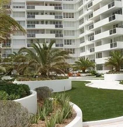 100 Lincoln Road, Unit 616 Miami Beach, FL 33139 - Photo 10 of 11 Gallery Image 10