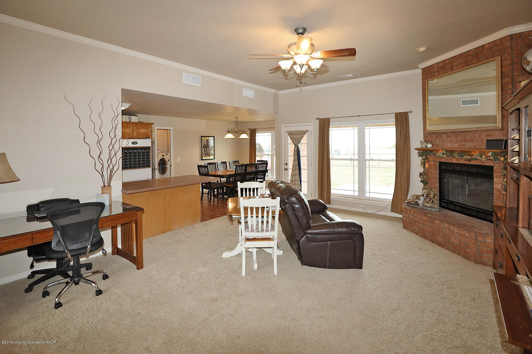 800 East Country Club Road Canyon, TX 79015 - Photo 4 of 29 Living Area