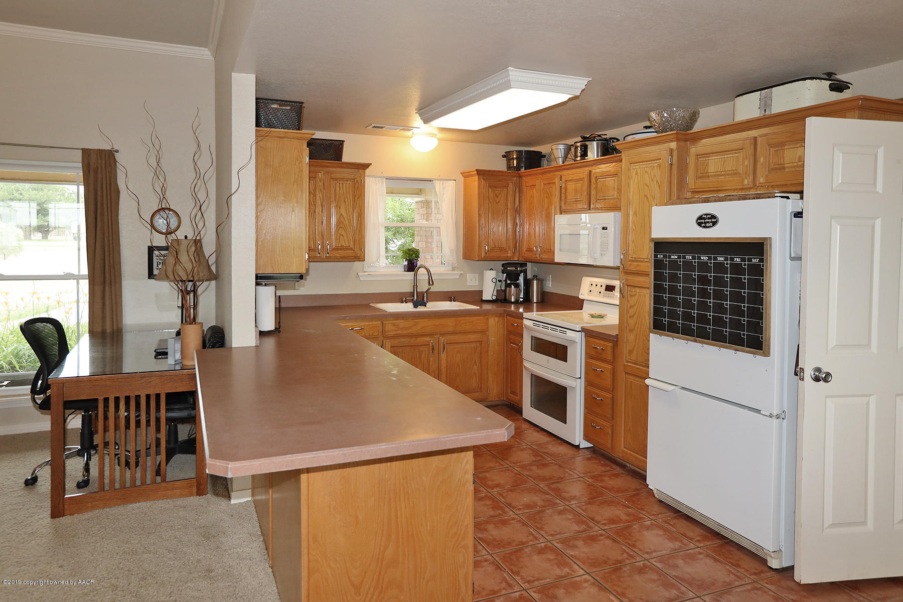800 East Country Club Road Canyon, TX 79015 - Photo 8 of 29 Kitchen2