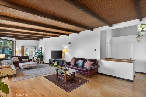 $1,828,000 | 5625 Terrace Drive, La Crescenta, CA 91214