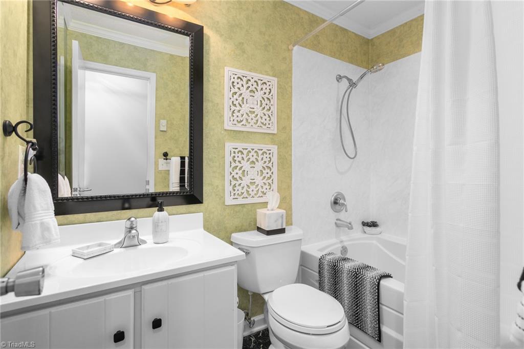 2659 Hamilton Road Burlington, NC 27217 - Photo 13 of 44 Gallery Image 13