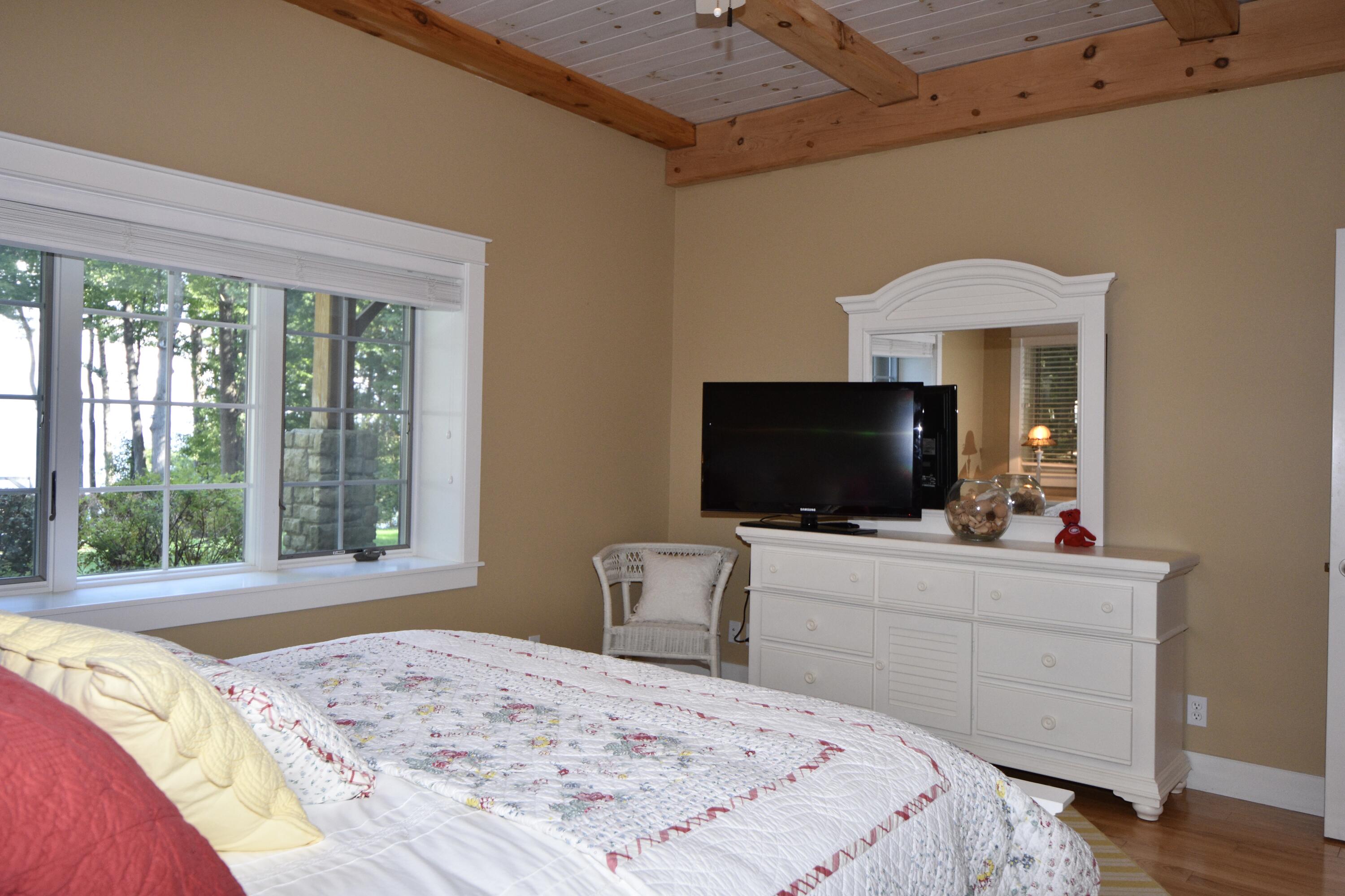 882 Point Road Willsboro, NY 12996 - Photo 36 of 54