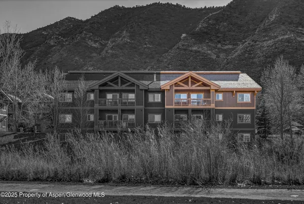 $410,000 | 433 River View Drive, Unit 1605, New Castle, CO 81647