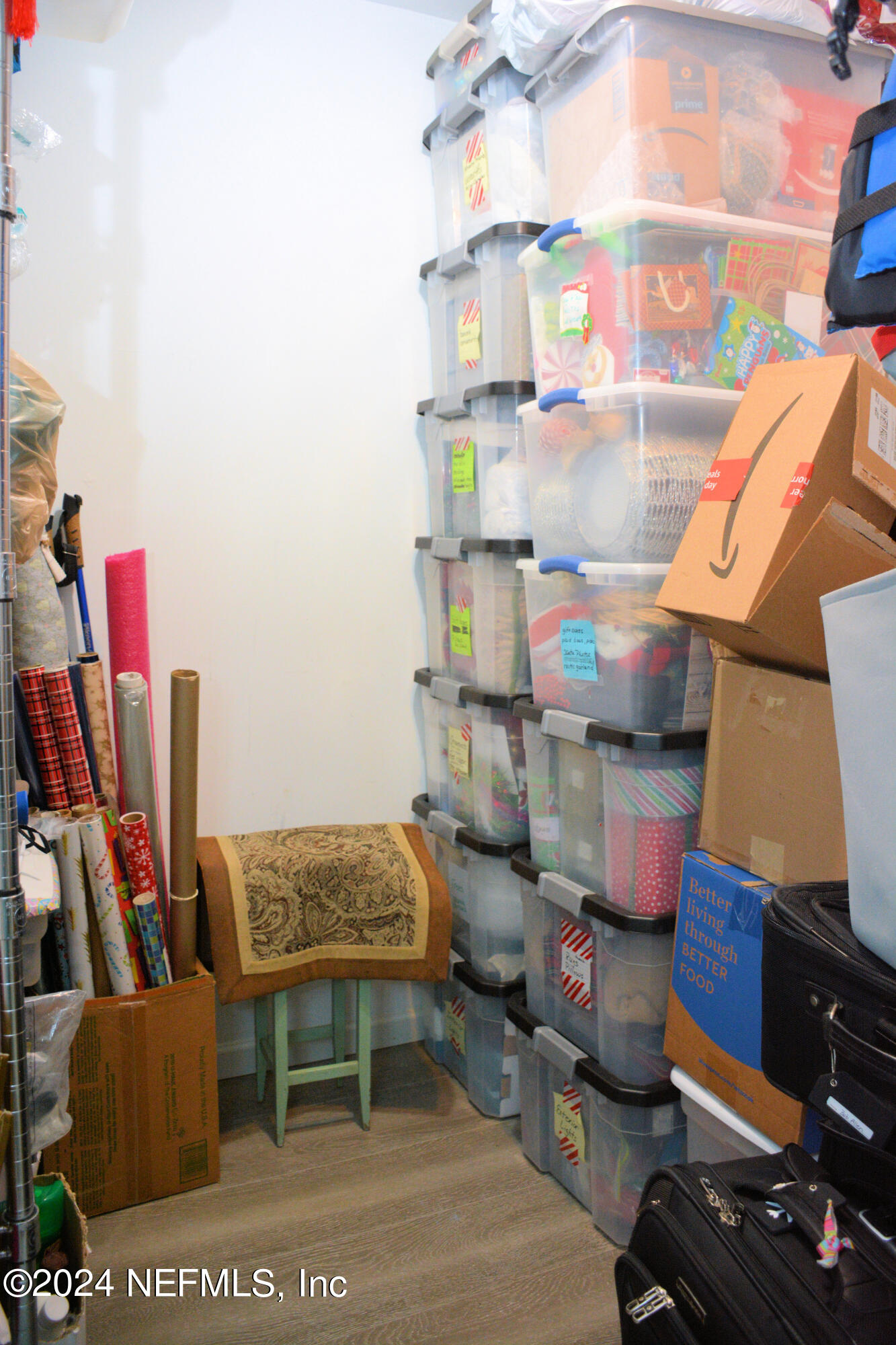 2740 Harbor Court St. Augustine, FL 32084 - Photo 53 of 53 a room with furniture and a book shelf