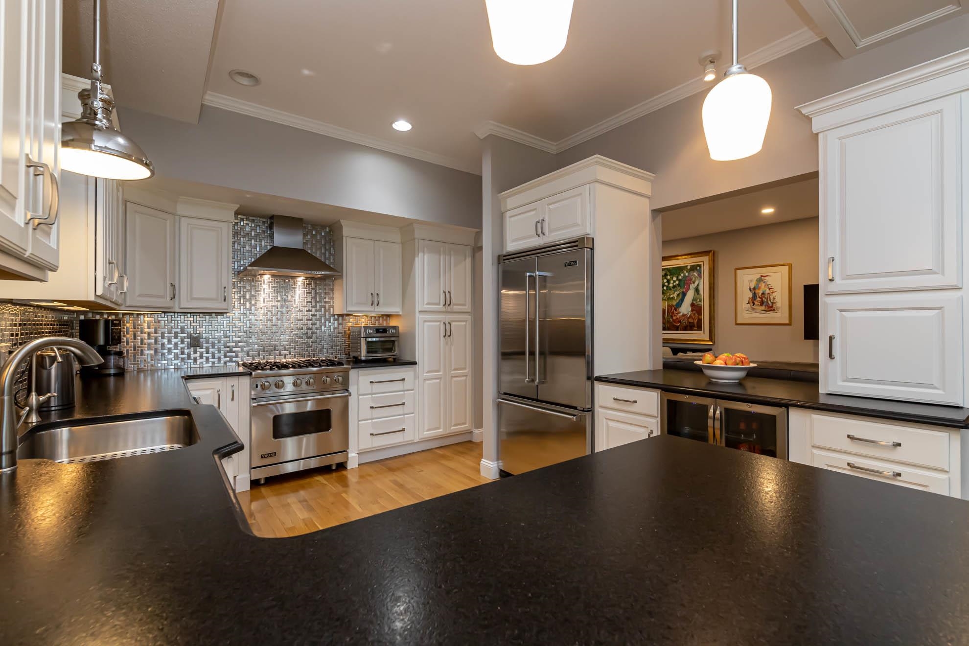 25 Hawthorne Village Road Nashua, NH 03062 - Photo 11 of 36 Gallery Image 11