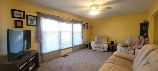 $320,000 | 538 Brown Cir Drive, Osawatomie, KS 66064