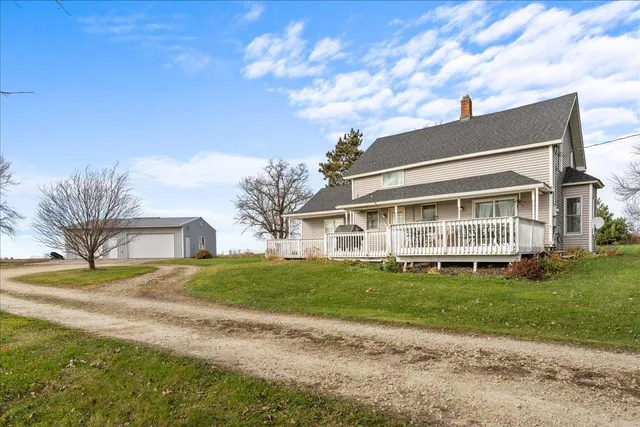 $410,000 | 342 County Road T, Hammond, WI 54015