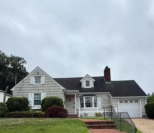 $6,000 | 60 Highland Place, Great Neck, NY 11020