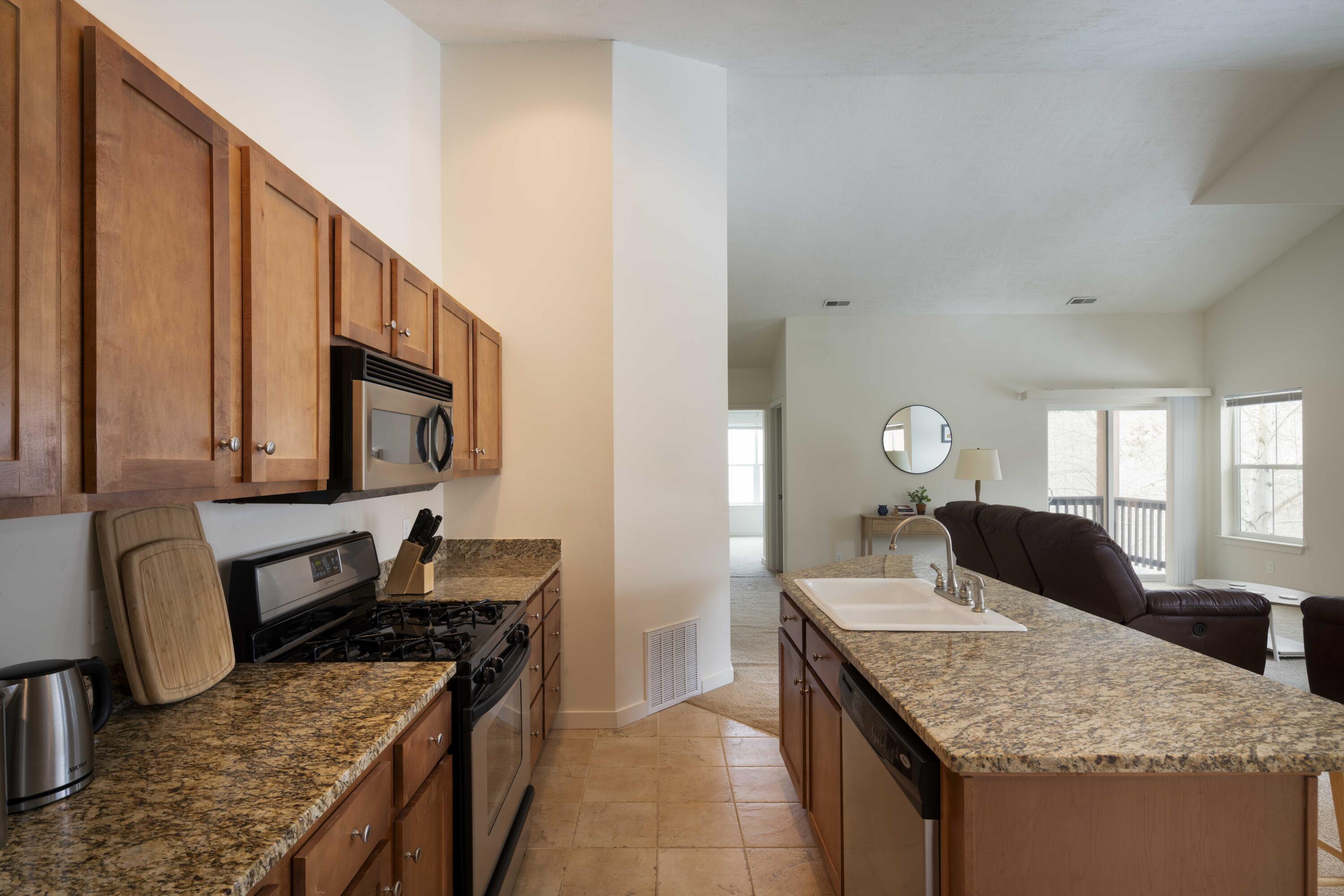 1931 Copper Ranch Lane, Unit C Hailey, ID 83333 - Photo 4 of 21 Kitchen