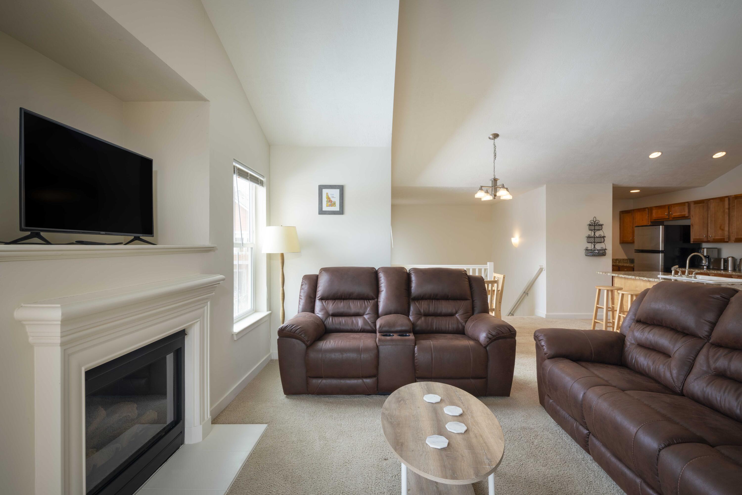 1931 Copper Ranch Lane, Unit C Hailey, ID 83333 - Photo 8 of 21 Living Room