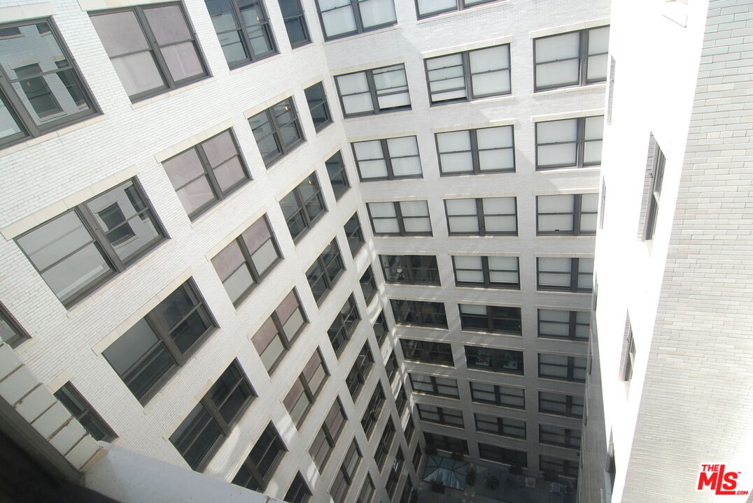 460 South Spring Street, Unit 608 Los Angeles, CA 90013 - Photo 21 of 31 a view of building with door