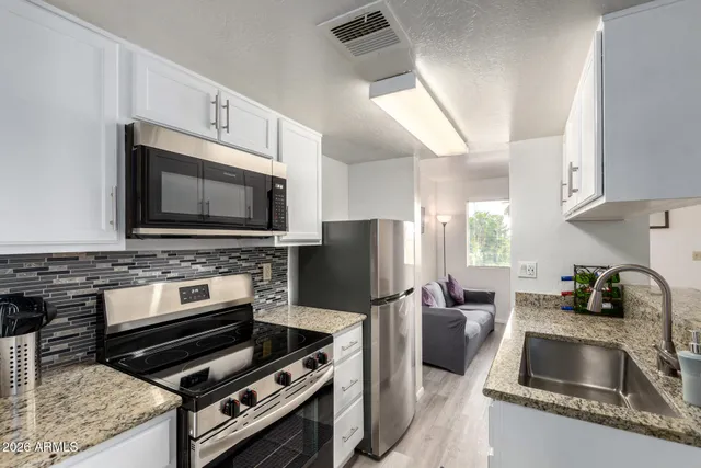 $159,900 | 12123 West Bell Road, Unit 339, Surprise, AZ 85378