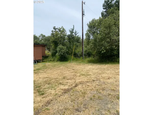 a backyard of a house