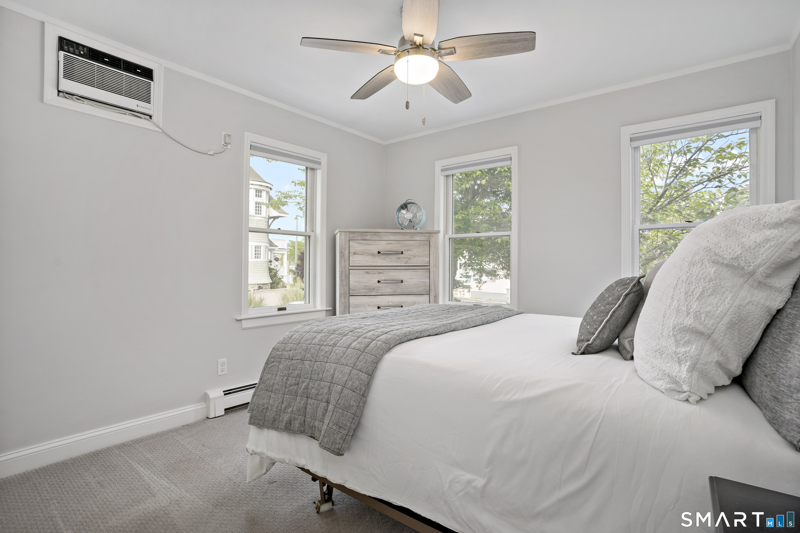 1016 Fairfield Beach Road Fairfield, CT 06824 - Photo 12 of 21