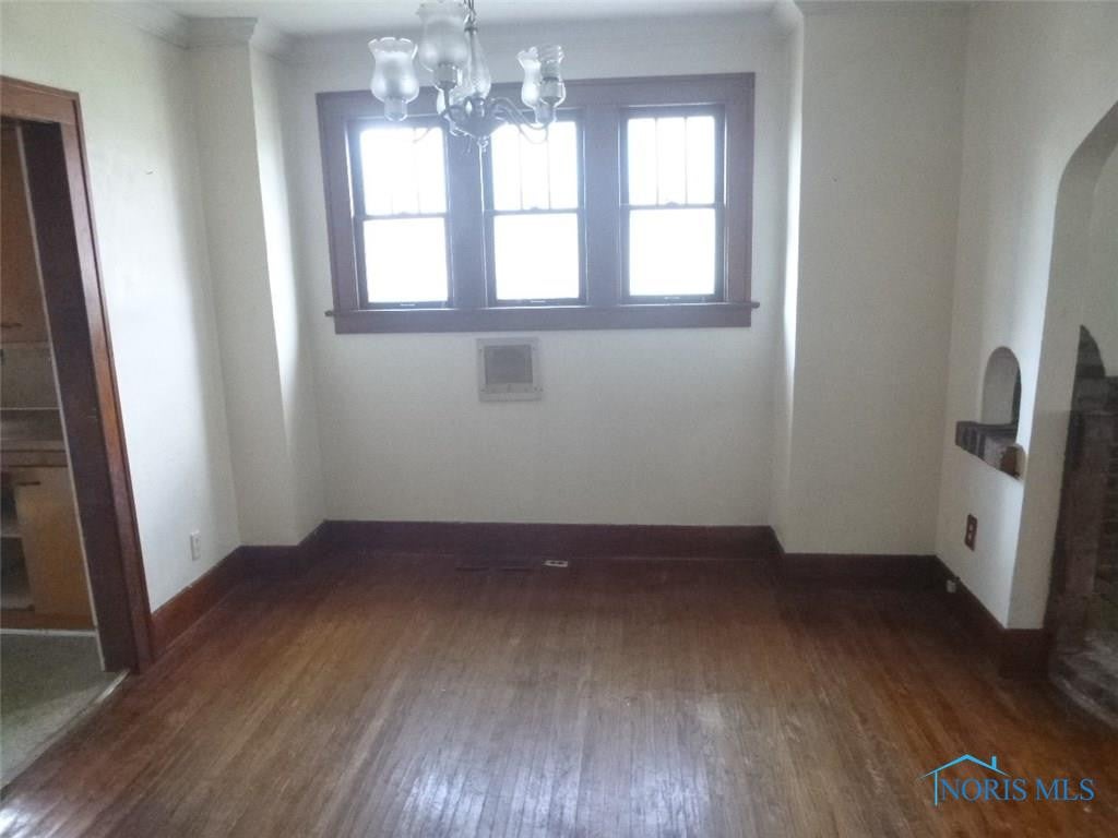 1833 Mansfield Road Toledo, OH 43613 - Photo 8 of 18 Gallery Image 8