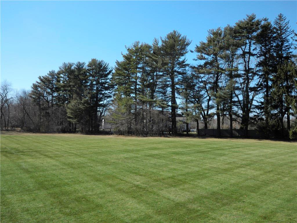 11 McCurdy Road Old Lyme, CT 06371 - Photo 1 of 1